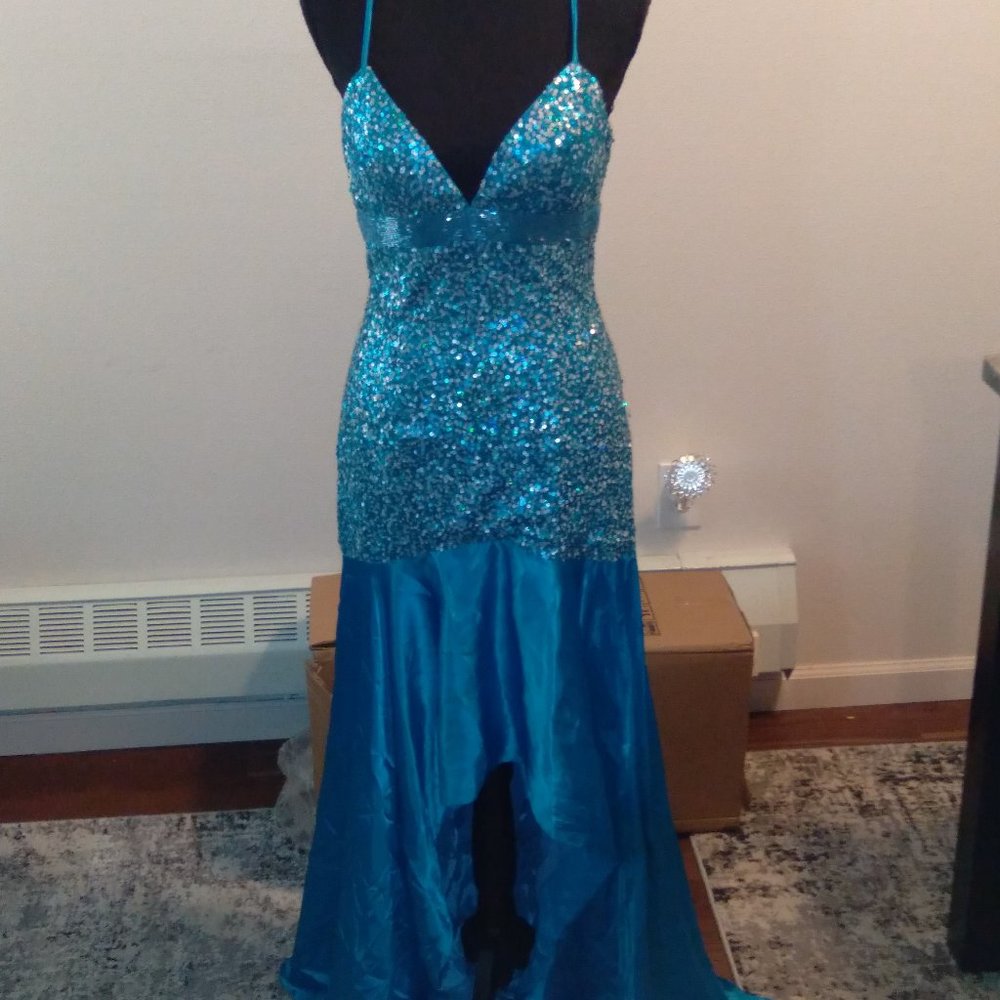 Sherri Hill